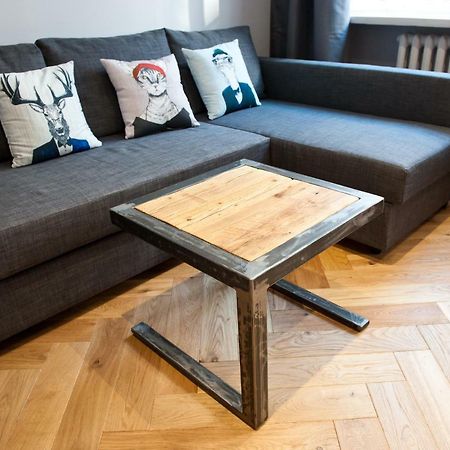 Red Brick Old Town Apartment وارسو المظهر الخارجي الصورة