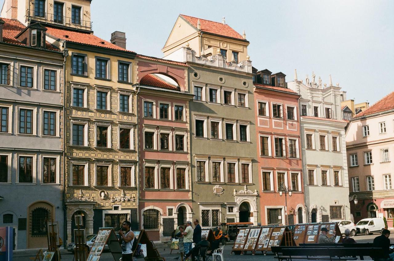 Red Brick Old Town Apartment وارسو المظهر الخارجي الصورة