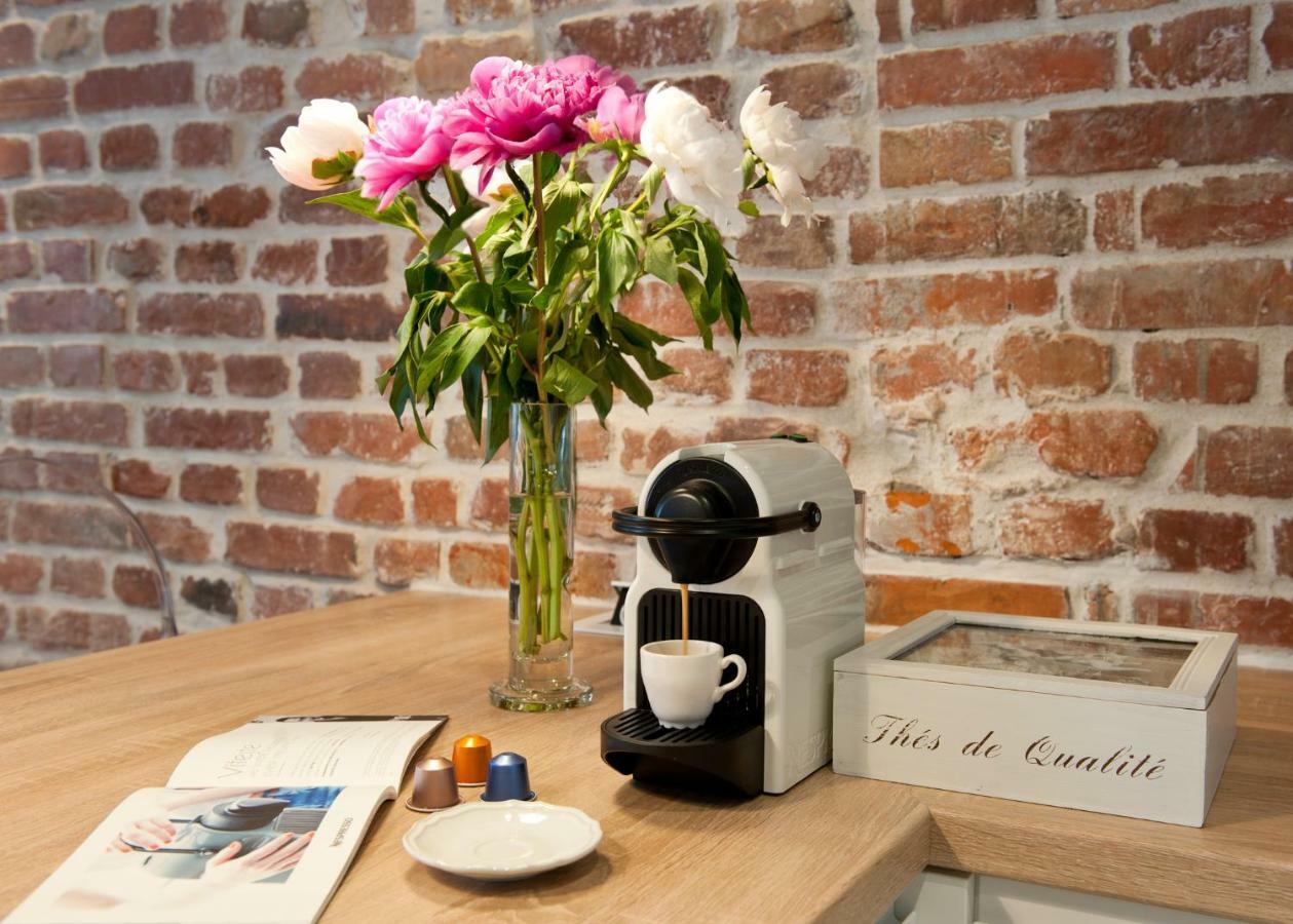 Red Brick Old Town Apartment وارسو المظهر الخارجي الصورة