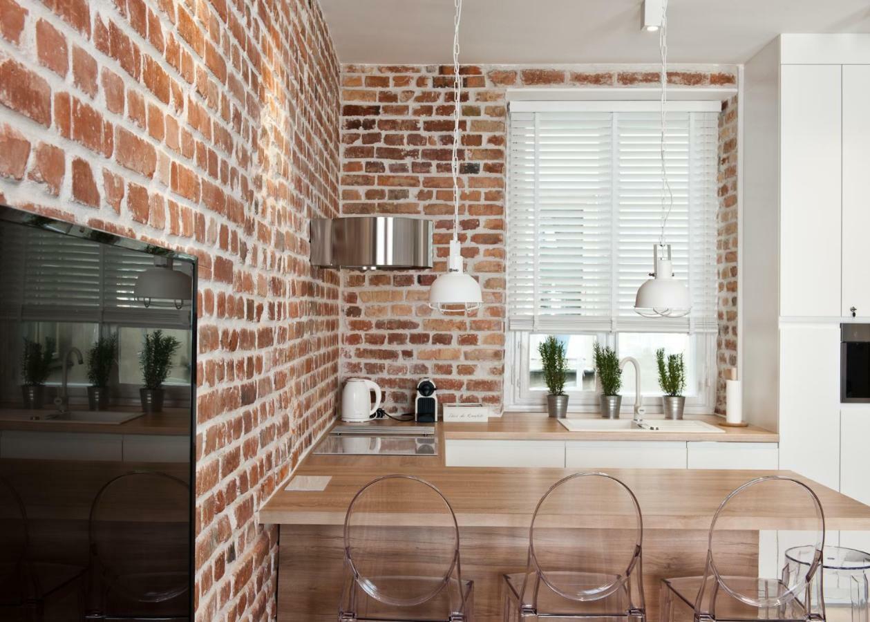 Red Brick Old Town Apartment وارسو المظهر الخارجي الصورة