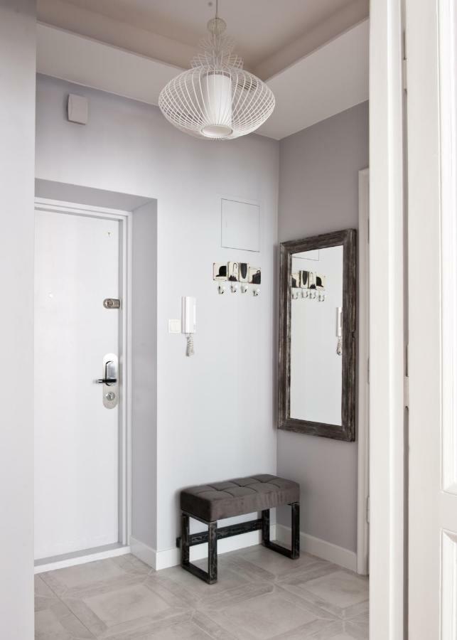 Red Brick Old Town Apartment وارسو المظهر الخارجي الصورة