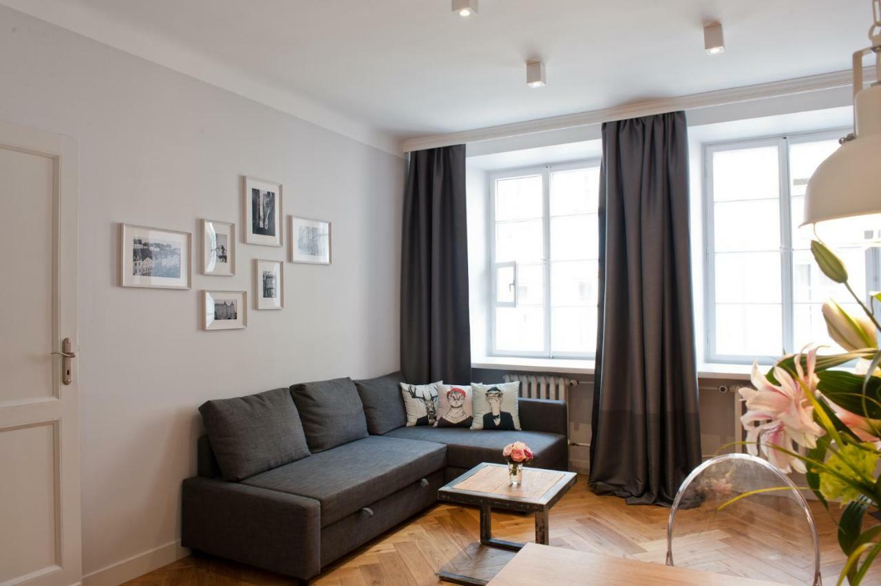 Red Brick Old Town Apartment وارسو المظهر الخارجي الصورة